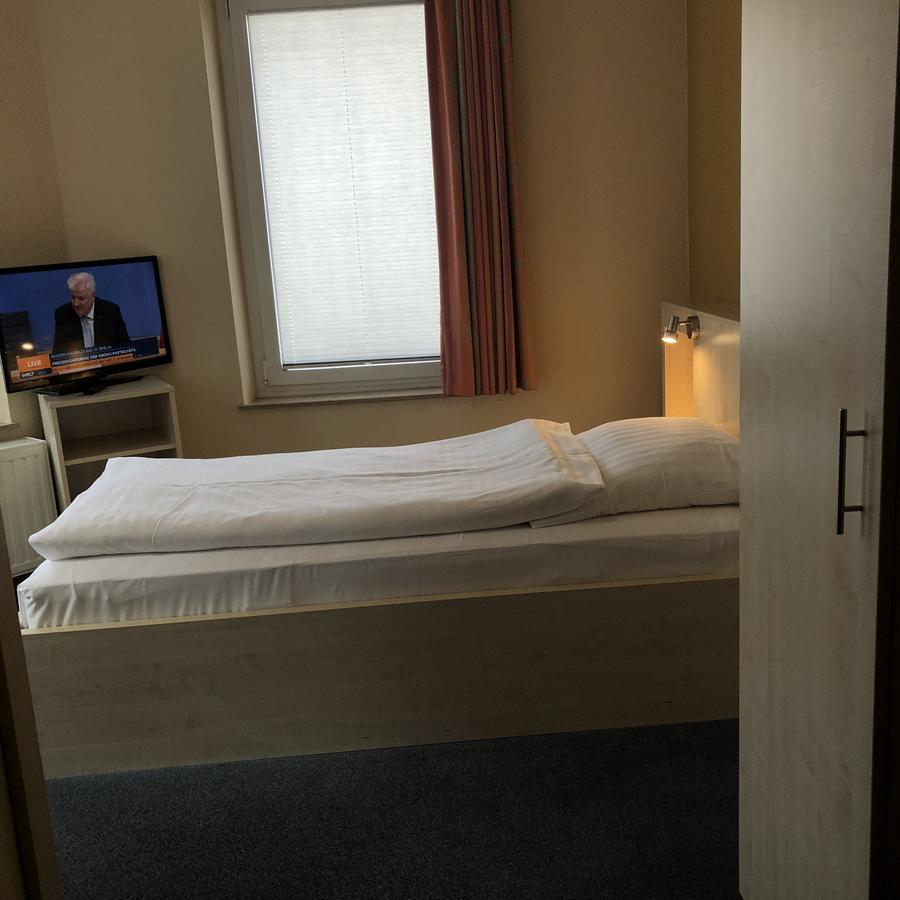 Hotel Select Mönchengladbach Buitenkant foto