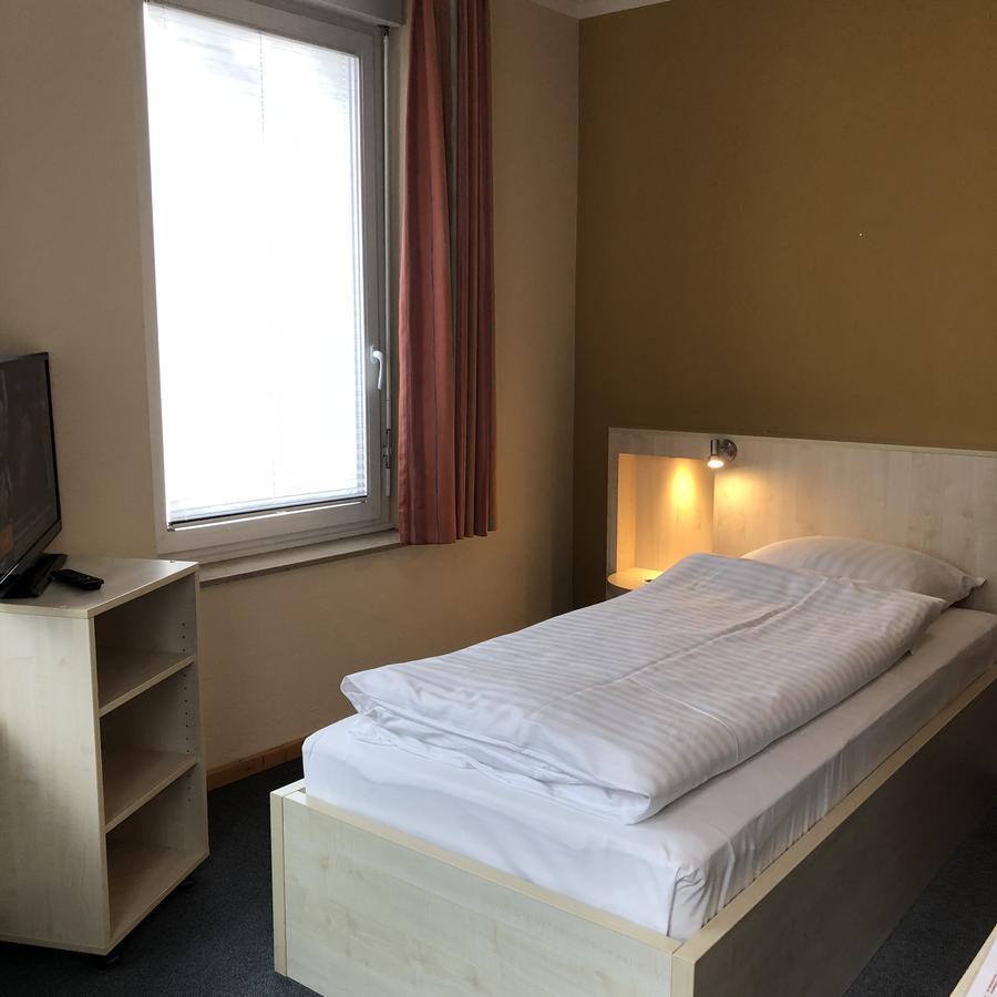 Hotel Select Mönchengladbach Buitenkant foto
