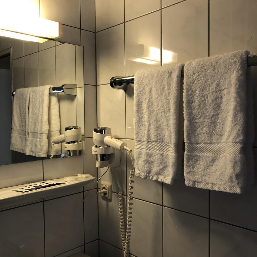 Hotel Select Mönchengladbach Buitenkant foto
